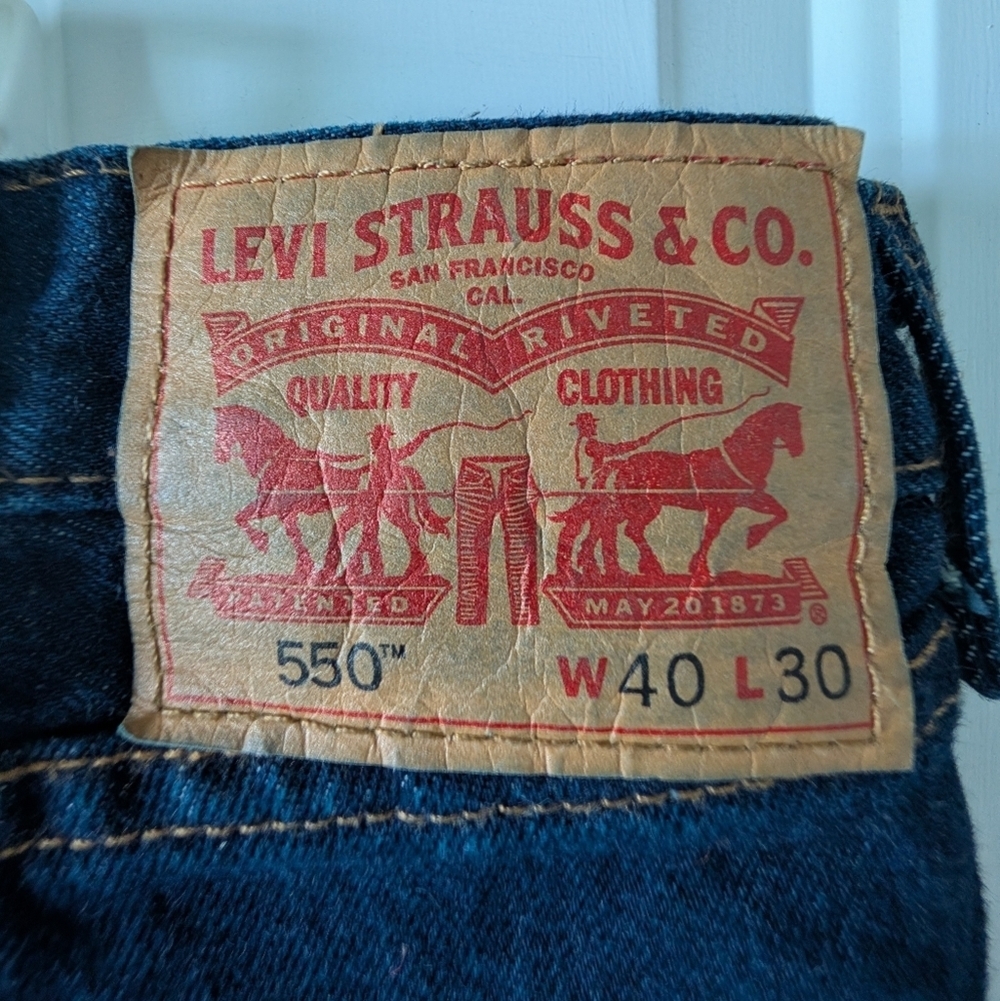Levi's 550 Men's Dark Wash Jeans W40 L30 - Picture 3 of 3